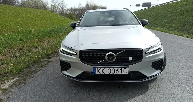 Volvo V60 cena 215900 przebieg: 52505, rok produkcji 2021 z Kraków małe 781